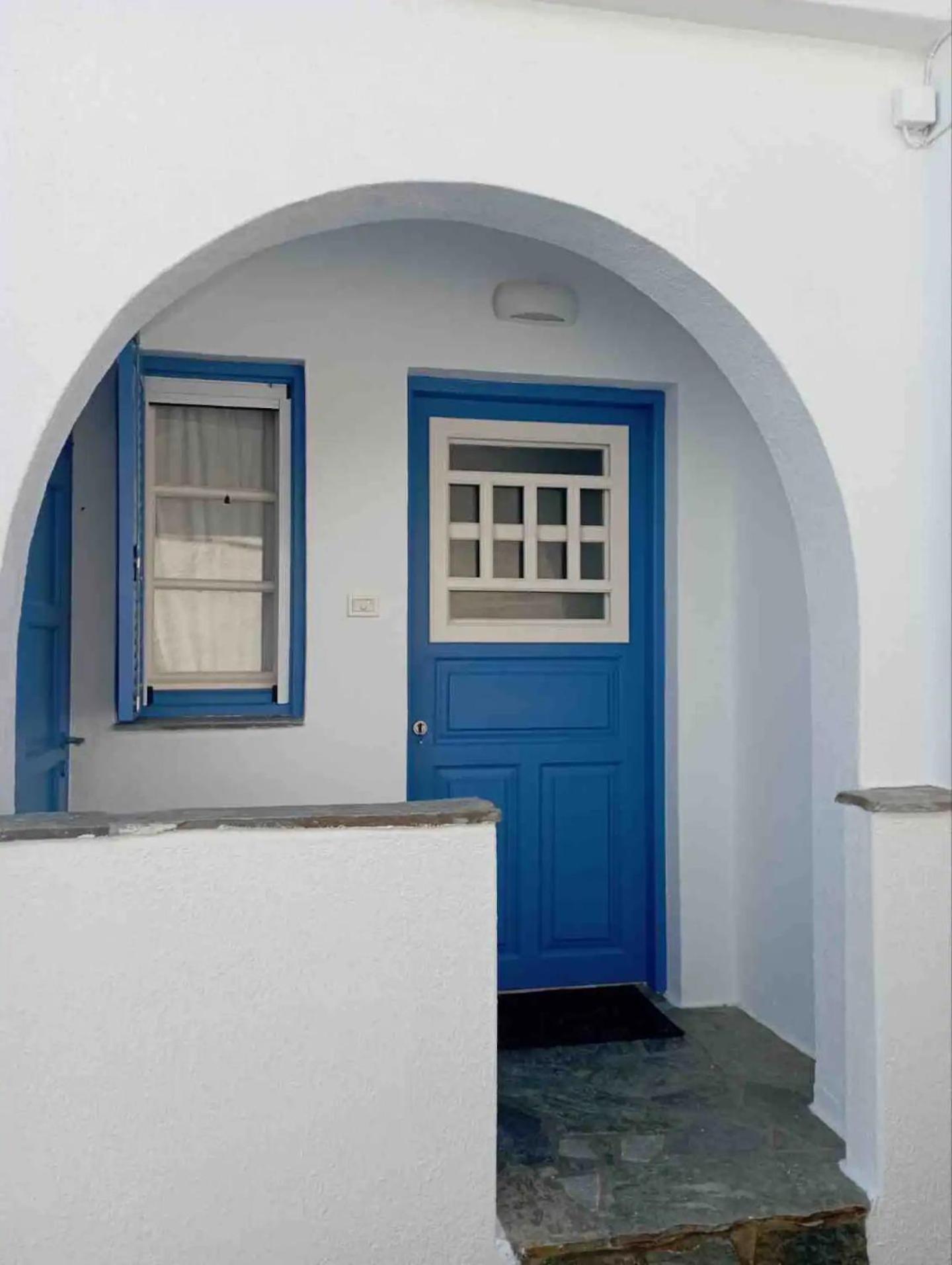 Cozy Studio In Beautiful Apollonas Beach Naxos מראה חיצוני תמונה