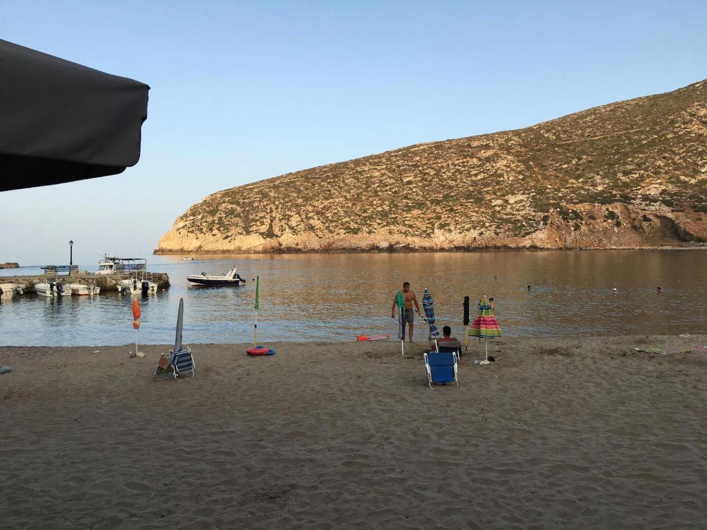 Cozy Studio In Beautiful Apollonas Beach Naxos מראה חיצוני תמונה